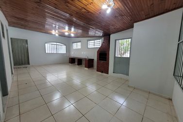 Casa para alugar - 324m&sup2; - Zona I