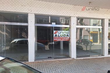 Sal&atilde;o Comercial para alugar - 200m&sup2; - Zona III