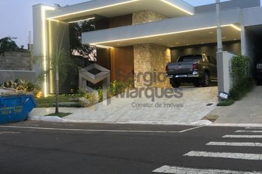 Casa &agrave; venda - 362m&sup2; - Condom&iacute;nio Europark