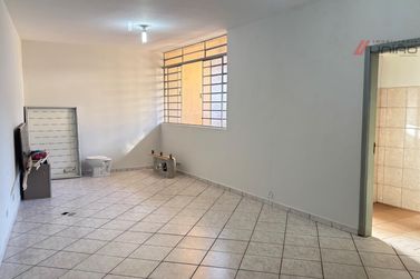 Sal&atilde;o Comercial para alugar - Zona III