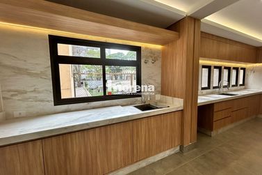 Apartamento &agrave; venda - 231m&sup2; - Zona I