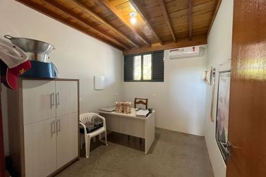 Ch&aacute;cara &agrave; venda - 