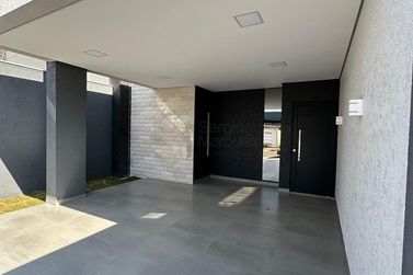 Casa &agrave; venda - 214m&sup2; - Jardim Imigrantes II