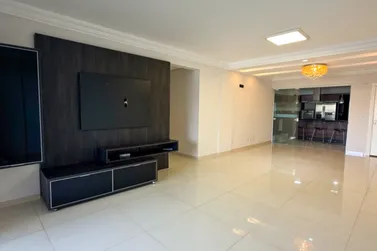 Apartamento &agrave; venda - 174m&sup2; - Zona I