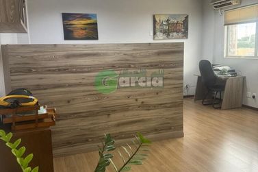 Sala Comercial &agrave; venda - 54m&sup2; - Zona I