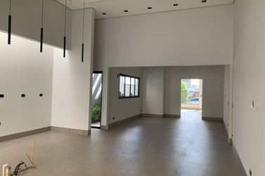 Casa &agrave; venda - 243m&sup2; - Residencial Euro Park