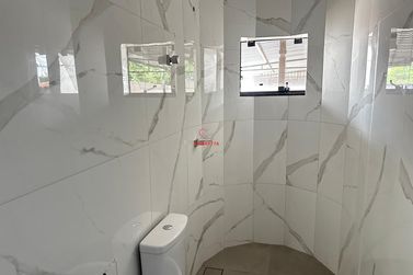 Casa &agrave; venda - 250m&sup2; - Zona VI