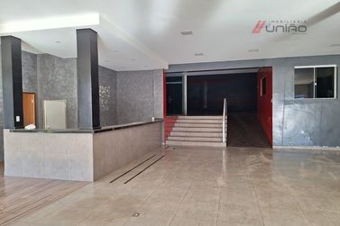 Sal&atilde;o Comercial para alugar - Zona 1