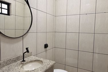 Casa &agrave; venda - 180m&sup2; - Jardim Para&iacute;so