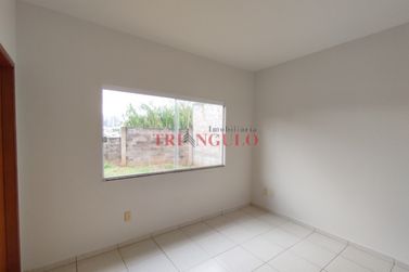 Casa para alugar - 590m&sup2; - ZONA VI