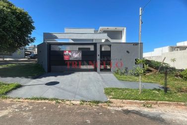Casa &agrave; venda - 70m&sup2; - JARDIM CARAVELLE