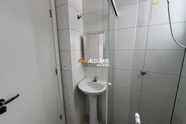Apartamento para alugar - 49m&sup2; - Zona 5
