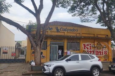 Sal&atilde;o Comercial &agrave; venda - 527m&sup2; - Zona I