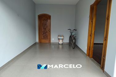 Casa &agrave; venda - 105m&sup2; - Jardim Birigui