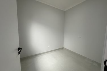 Casa &agrave; venda - 90m&sup2; - Jardim Cima