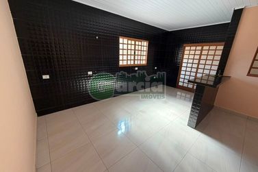 Casa &agrave; venda - 182m&sup2; - Zona V