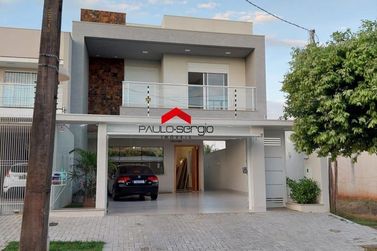 Sobrado &agrave; venda - 271m&sup2; - Zona VII