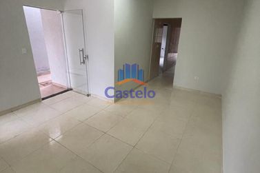 Casa &agrave; venda - 70m&sup2; - Jardim San Martim