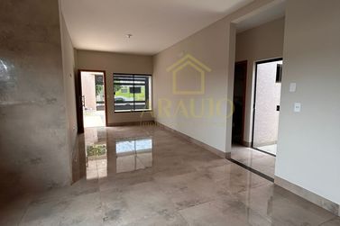 Casa &agrave; venda - 132m&sup2; - Jardim Azal&eacute;ia