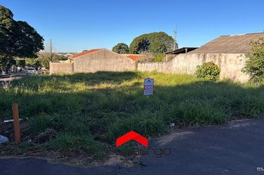 Terreno &agrave; venda - 334m&sup2; - Jardim Cruzeiro