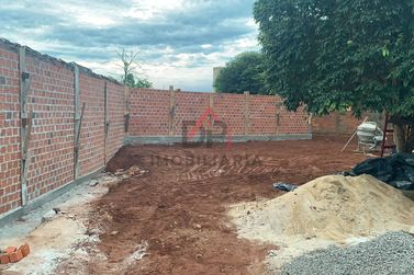 Terreno &agrave; venda - 530m&sup2; - Zona V