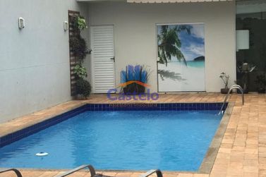 Casa &agrave; venda - 320m&sup2; - Jardim San Fernando