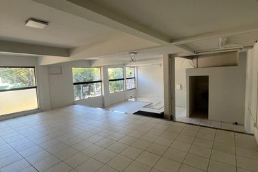 Sala Comercial para alugar - 80m&sup2; - Zona III