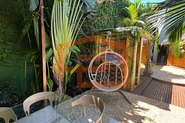 Casa &agrave; venda - 240m&sup2; - Centro