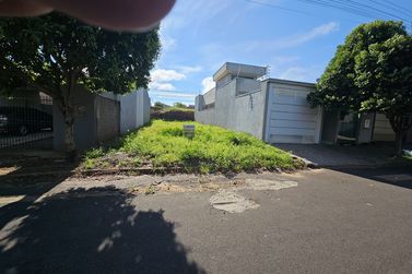 Terreno &agrave; venda - 140m&sup2; - Jardim Ibirapuera