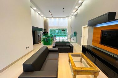 Casa &agrave; venda - 219m&sup2; - Residencial Portal das &Aacute;guas