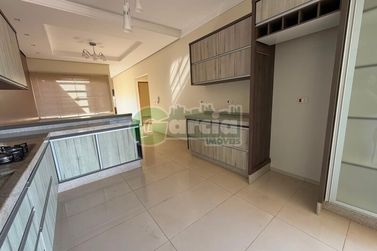 Casa para alugar - Zona II