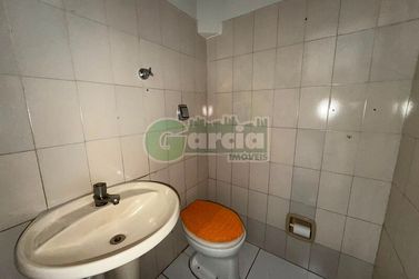 Sal&atilde;o Comercial para alugar - Zona VII