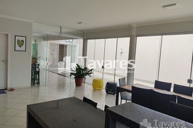 Sobrado &agrave; venda - 315m&sup2; - Zona VII