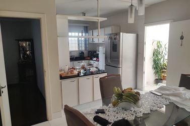 Sobrado &agrave; venda - 365m&sup2; - Zona II