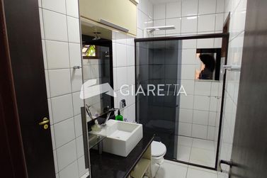 Casa &agrave; venda - 180m&sup2; - JARDIM GISELA