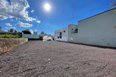 Terreno &agrave; venda - 498m&sup2; - CENTRO