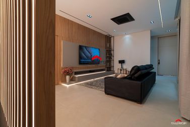Casa &agrave; venda - 432m&sup2; - Euro Park Residence