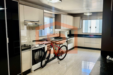 Casa &agrave; venda - 199m&sup2; - Jardim Uni&atilde;o