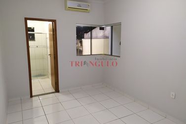 Casa &agrave; venda - 107m&sup2; - JARDIM PARAISO