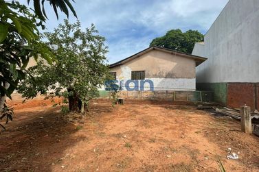 Casa &agrave; venda - 490m&sup2; - Zona VII