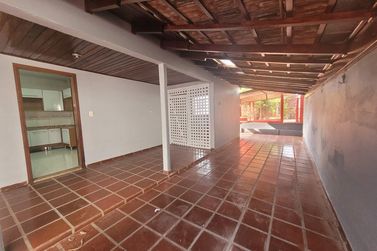 Casa para alugar - 125m&sup2; - Zona I