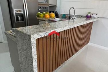 Sobrado &agrave; venda - 196m&sup2; - Jardim Floren&ccedil;a