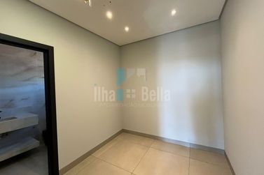 Sobrado &agrave; venda - 