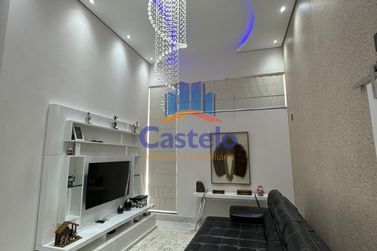 Casa &agrave; venda - 150m&sup2; - ZONA II