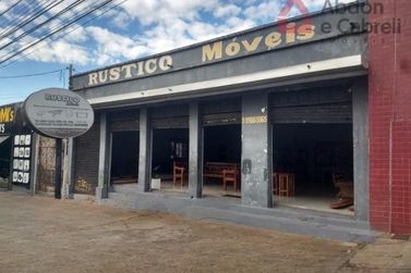 Sal&atilde;o Comercial &agrave; venda - 525m&sup2; - Centro