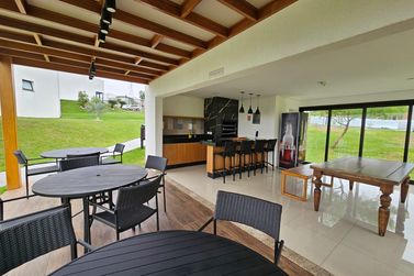 Terreno &agrave; venda - 308m&sup2; - Paysage Unique Condom&iacute;nio