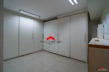 Sala Comercial &agrave; venda - 241m&sup2; - Zona I