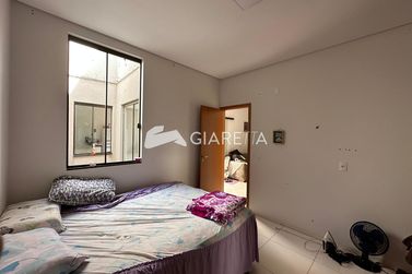 Casa &agrave; venda - 50m&sup2; - JARDIM PINHEIRINHO