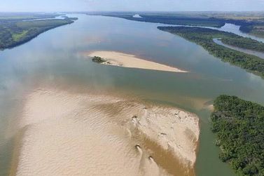 Terreno &agrave; venda - 525m&sup2; - Porto Camargo