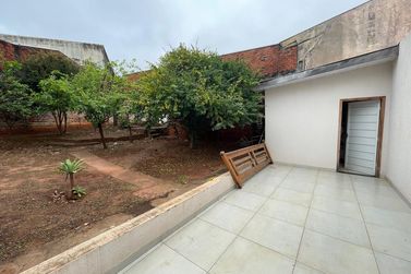 Casa &agrave; venda - 248m&sup2; - ZONA VII